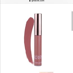 Girlactik lipgloss
